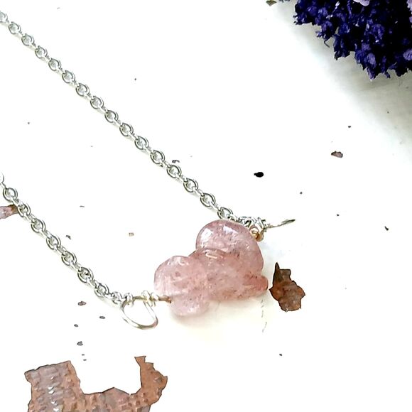 Dainty Strawberry Quartz Crystal Necklace, Minimalist Gemstone Jewelry - Picture 1 of 5